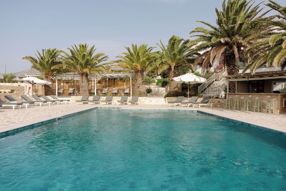 Pnoi Hotel