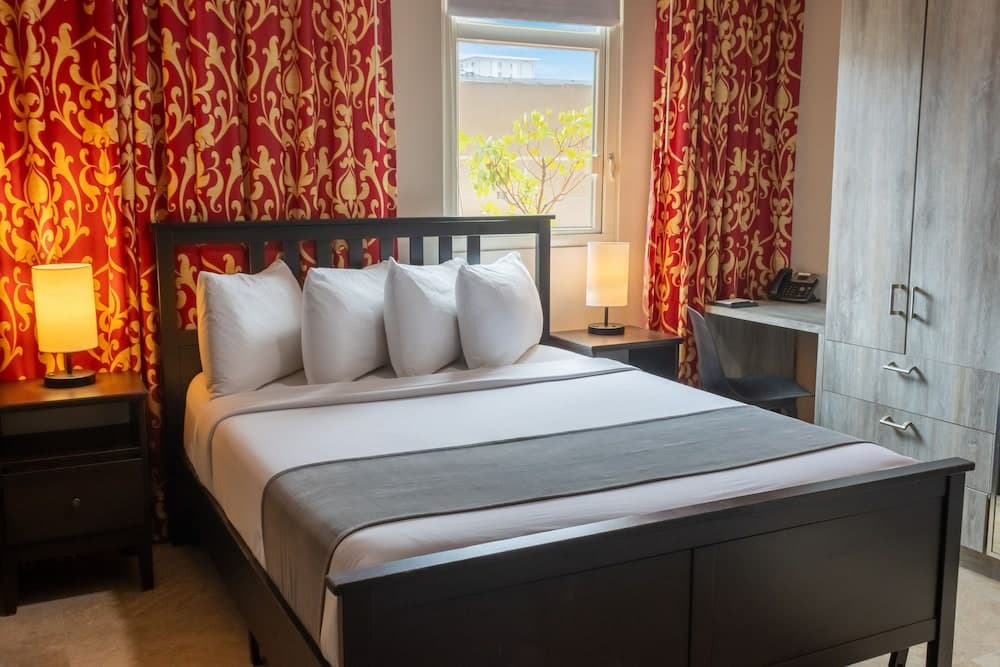 Ciqala Suites Hotel