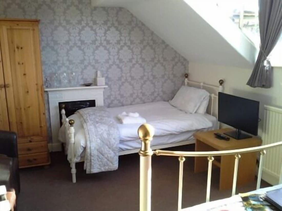 Ellerbrook House