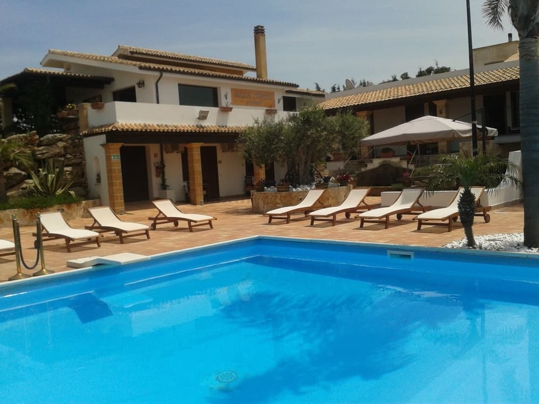 Villa Carlo Resort