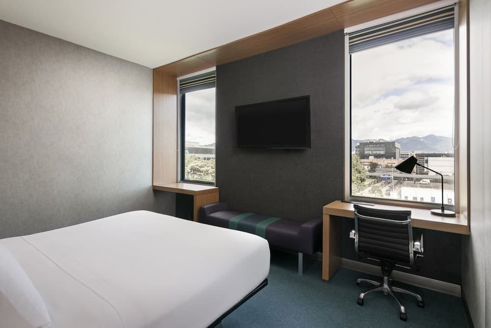 Aloft Bogota Airport Hotel