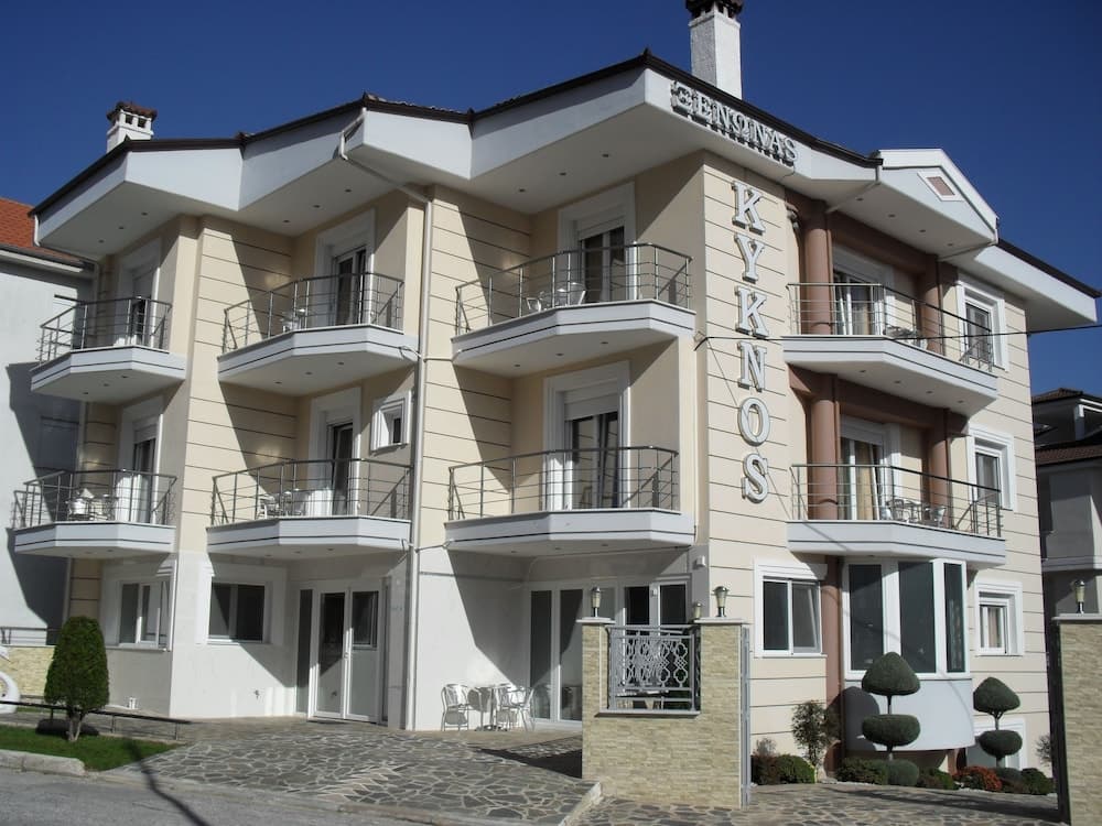 Kyknos De Luxe Hotel