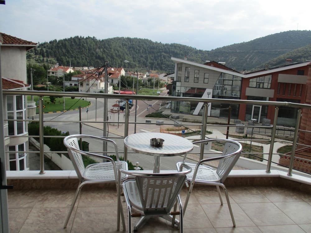 Kyknos De Luxe Hotel
