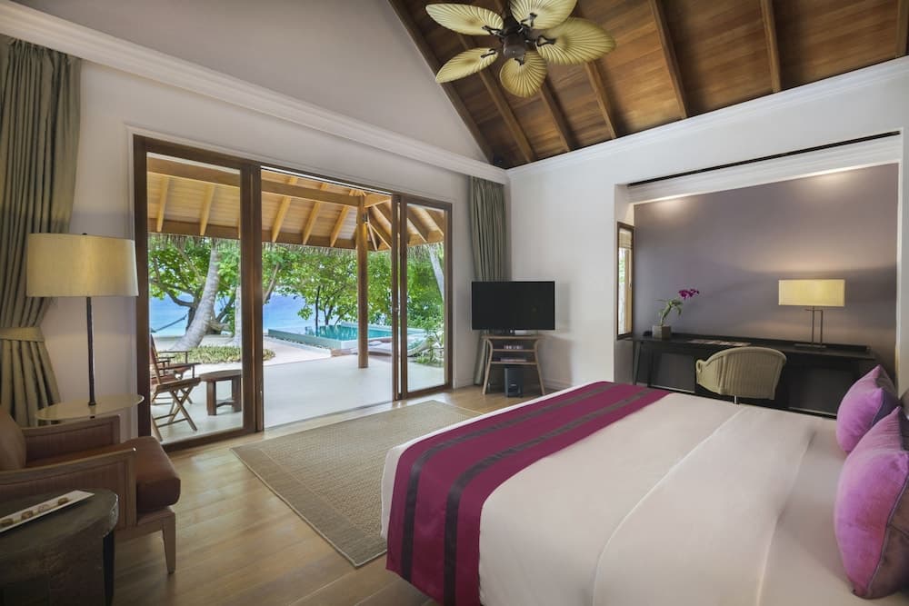Dusit Thani Maldives - 50 percent off on for Stays of 5 Nights stay until 20 December 2026