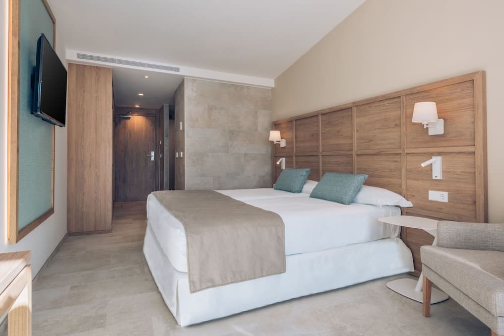Iberostar Waves Cala Domingos -All Inclusive