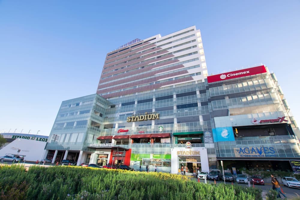 Hotel Plaza Stadium