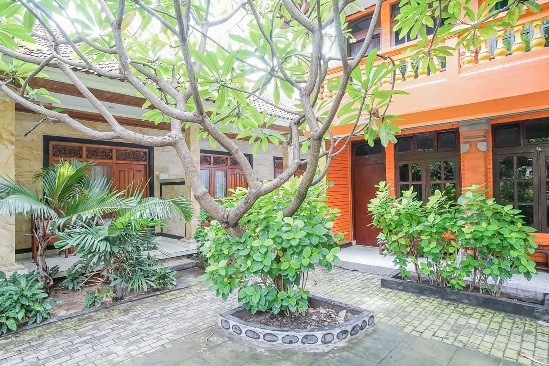 Mahendra Beach Inn