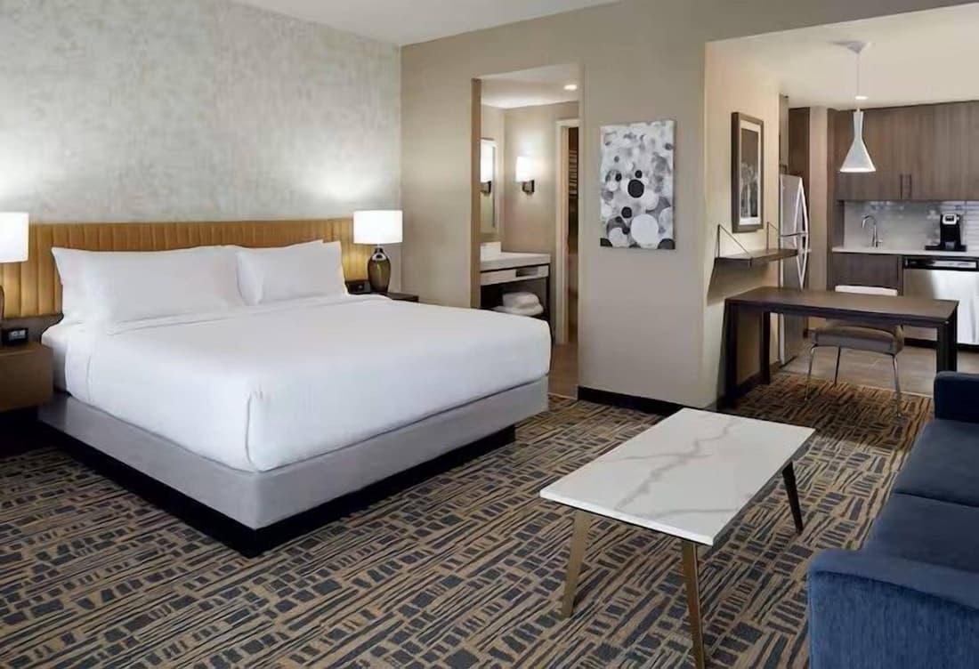 Homewood Suites by Hilton Montreal Midtown, Quebec, Canada