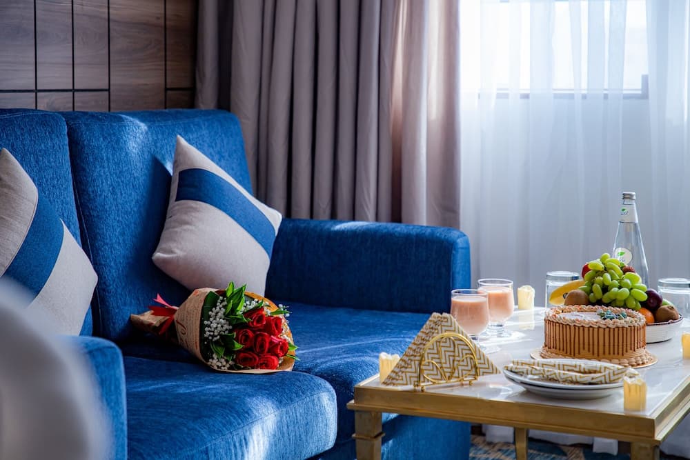 Season Star Hotel