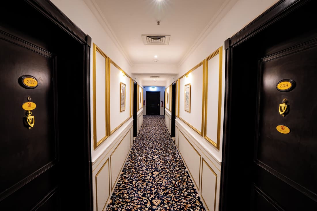 Luxe Avenue Hotel