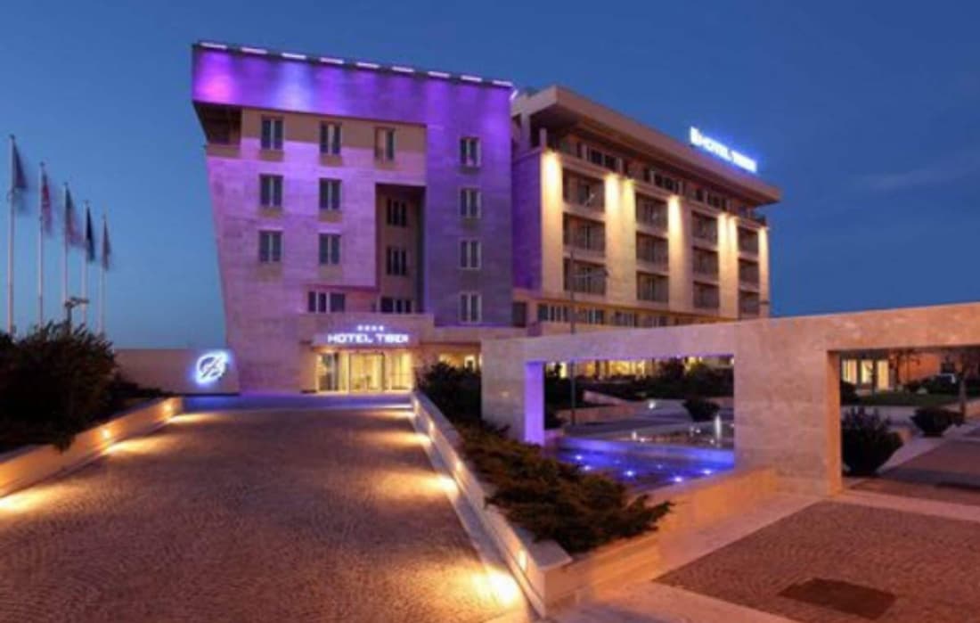 Hotel Tiber Rooftop & Wellness