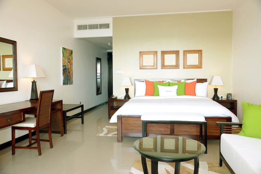 DoubleTree by Hilton Seychelles - Allamanda Resort & Spa