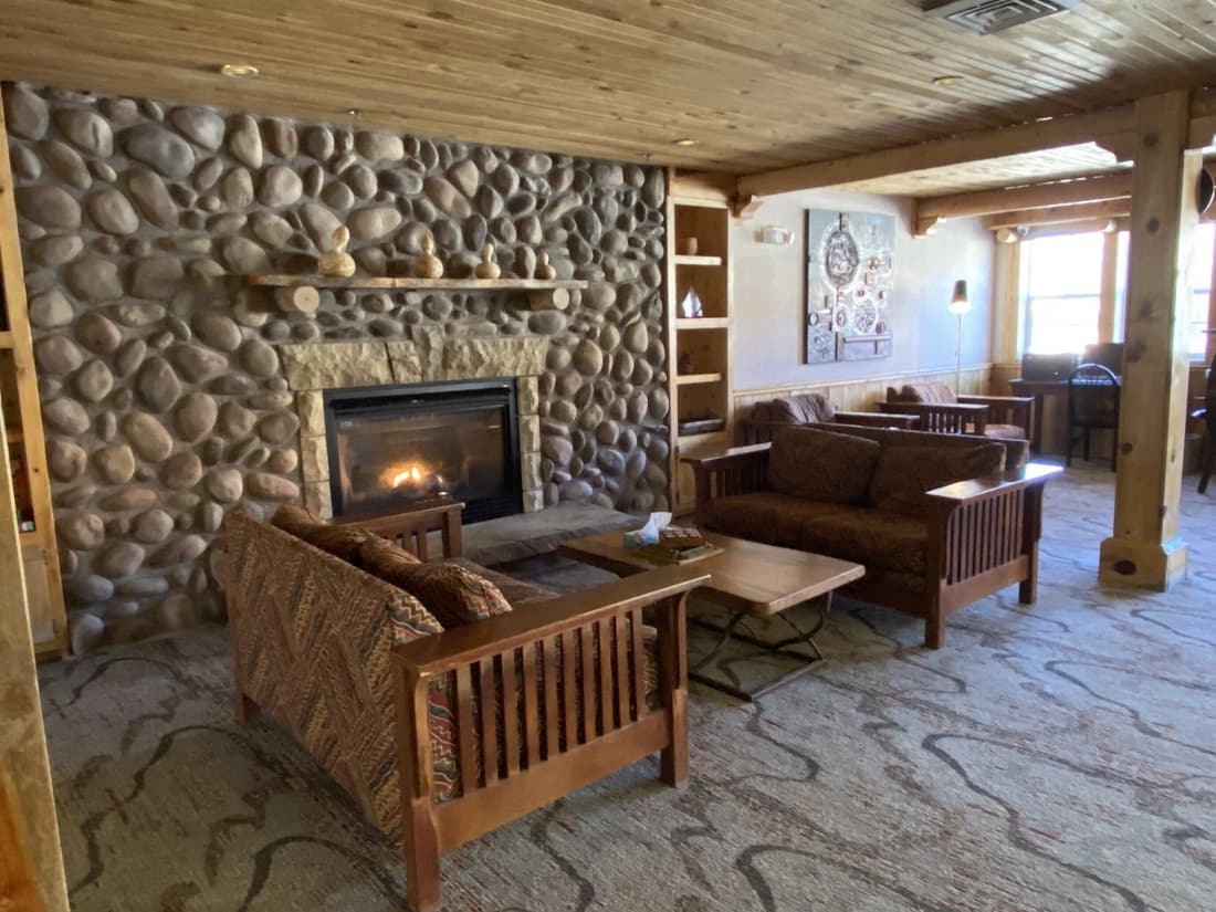 River Canyon Lodge