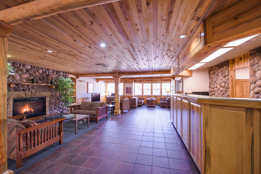 River Canyon Lodge