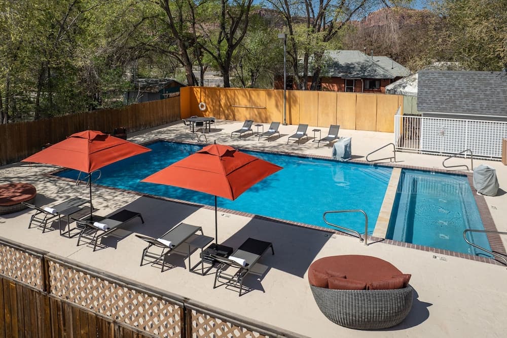 River Canyon Lodge
