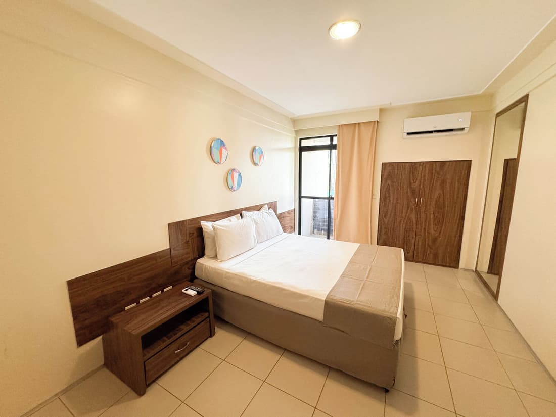 D8 Hotel Express