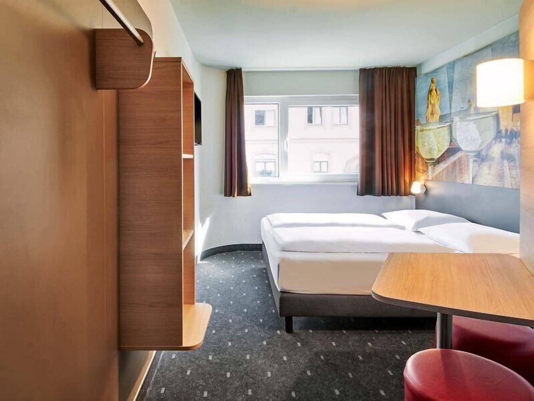 B&B HOTEL Würzburg-City