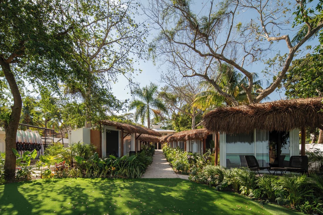 Casa Aakal Lagoon Front