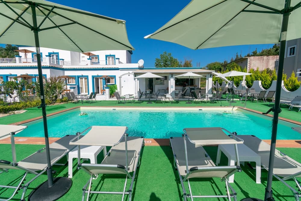 Akis Villa Studios & Apartments with Pool