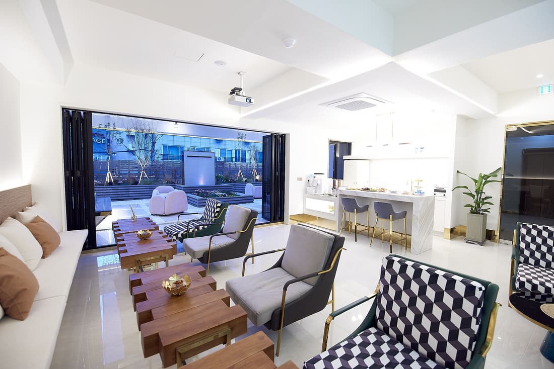 Den Basta Signature Hotel
