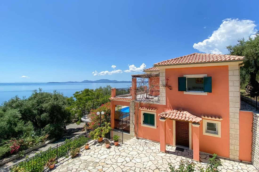 Villa Youla Large Private Pool Walk to Beach Sea Views A C Wifi Car Not Required - 1025