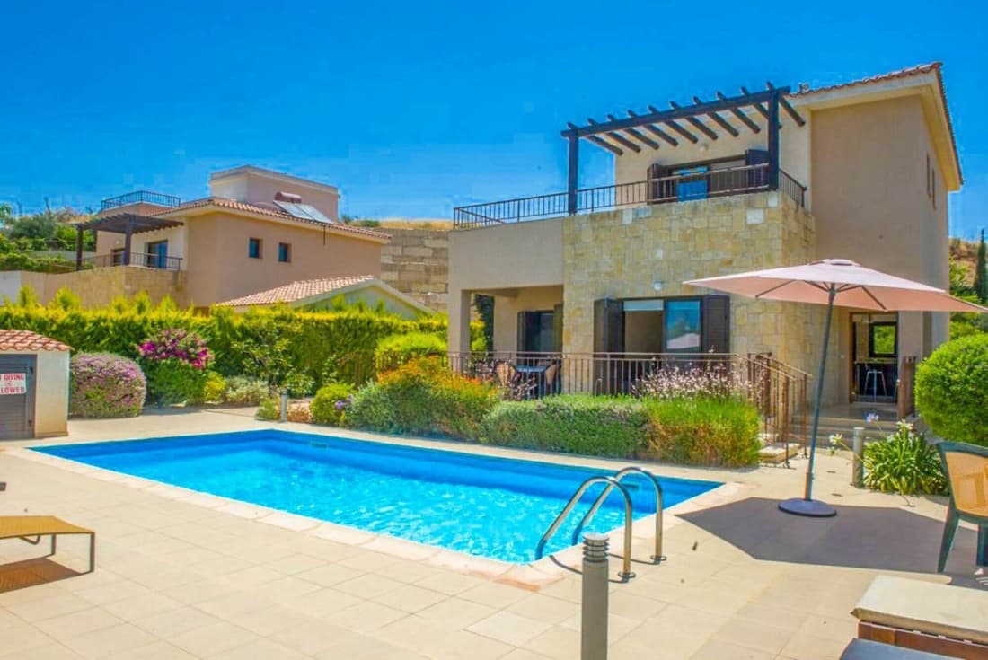 Villa Fortuna Large Private Pool Walk to Beach Sea Views A C Wifi Car Not Required - 2630