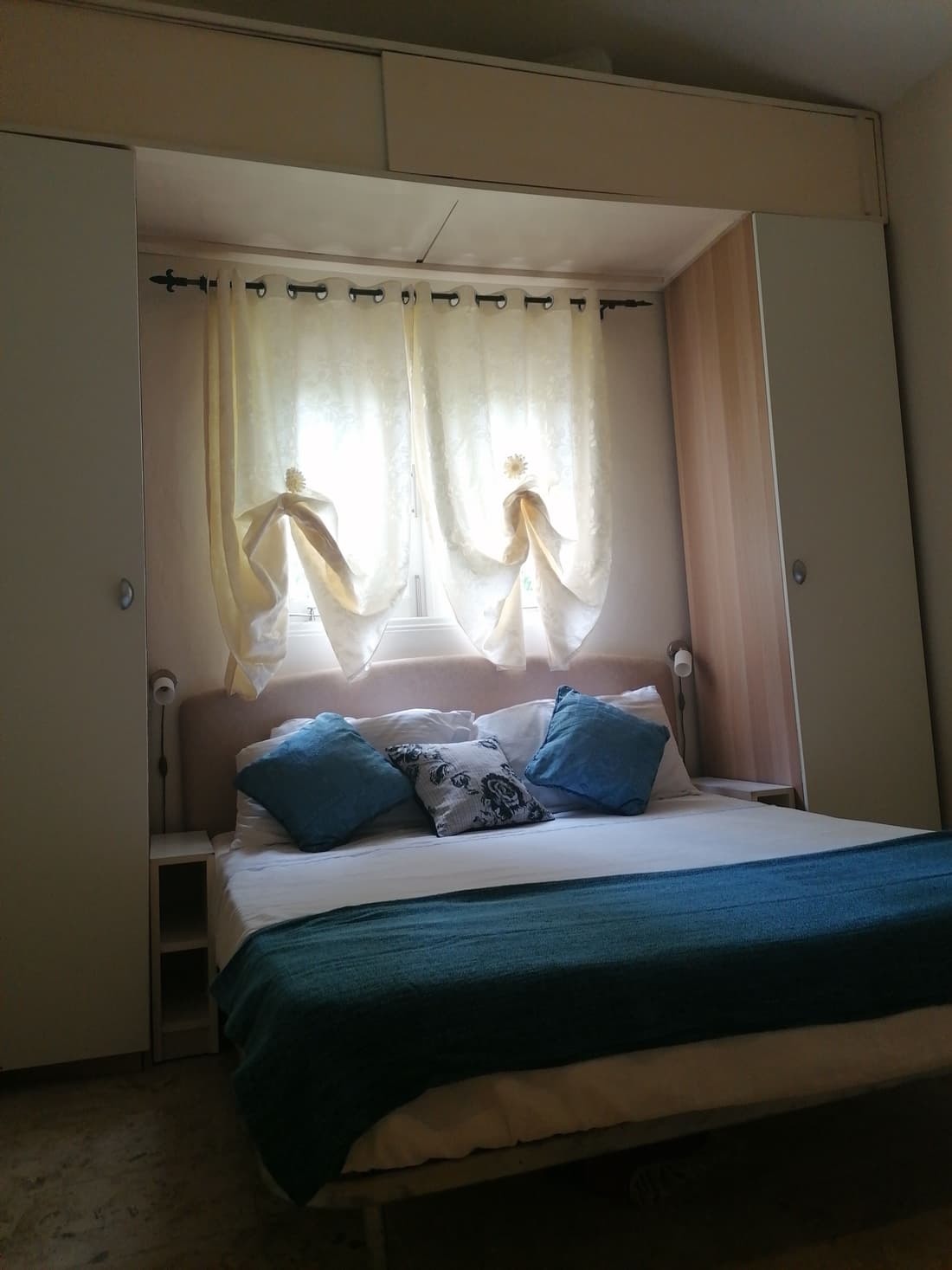 Room-private Room in the Boca Chica Reso