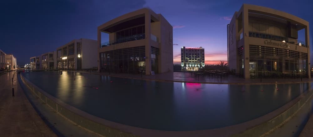 Boulevard hotel