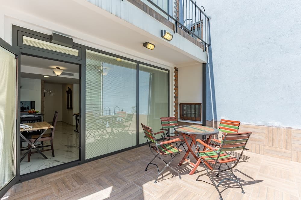 Villa Pera Suite Hotel