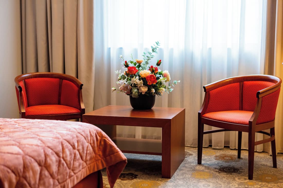 KINGS PARK HOTEL