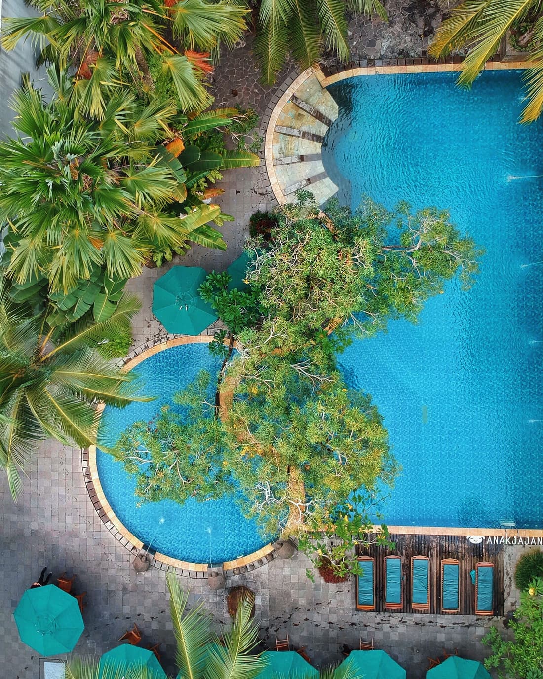 Blue Sky Hotel