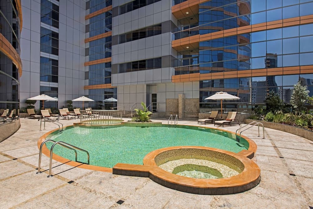 DoubleTree by Hilton Hotel & Residences Dubai Al Barsha