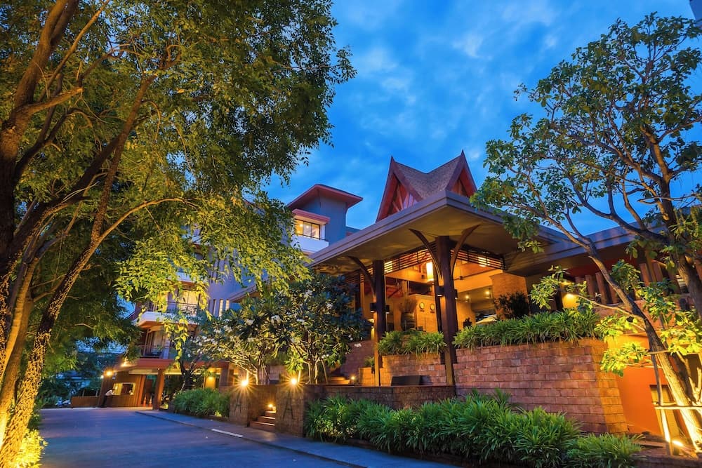 Ayrest Hotel