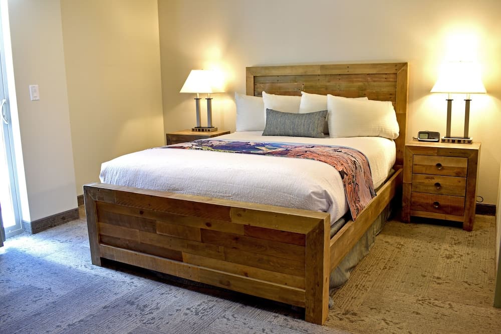 Bumbleberry Inn
