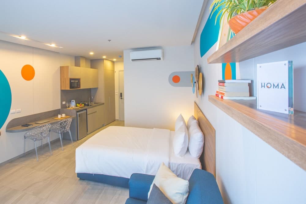 HOMA Phuket Town