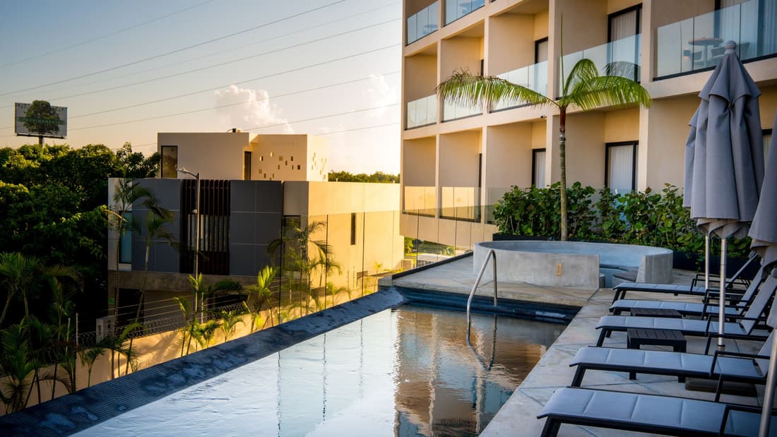 Hive Cancun by G Hotels
