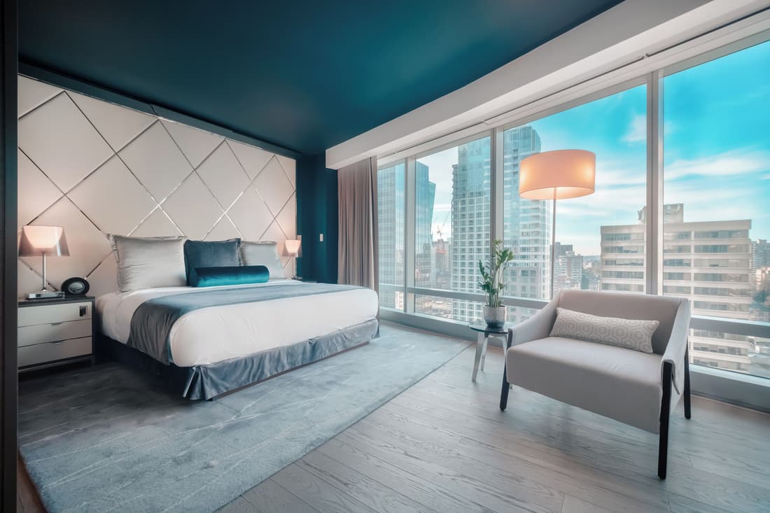 Paradox Vancouver