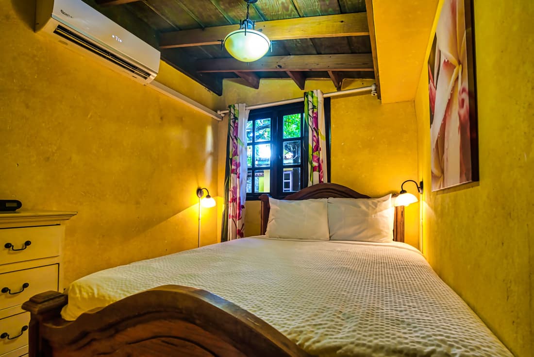 Mexican Style Villa With Private Pool, Utilities