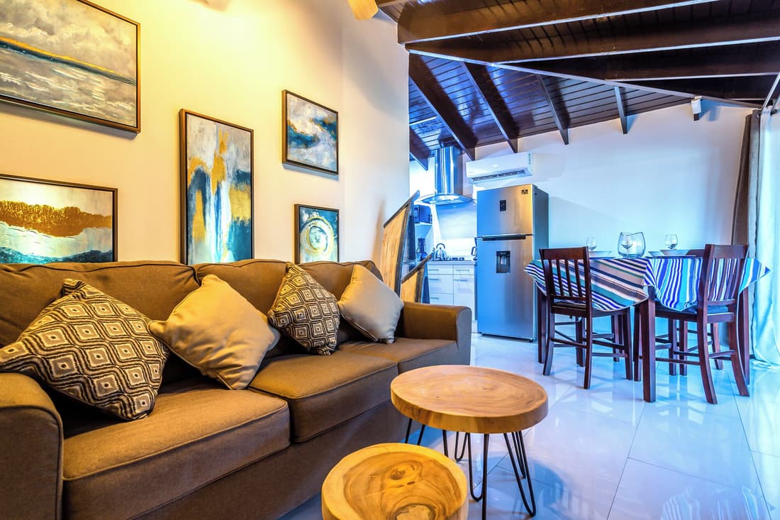 Apartment With Charming Patio+ BBQ Near Beach! Util's