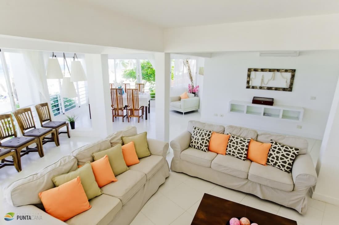 Ocean View Apartment With 3 BDR at B Varo Beach