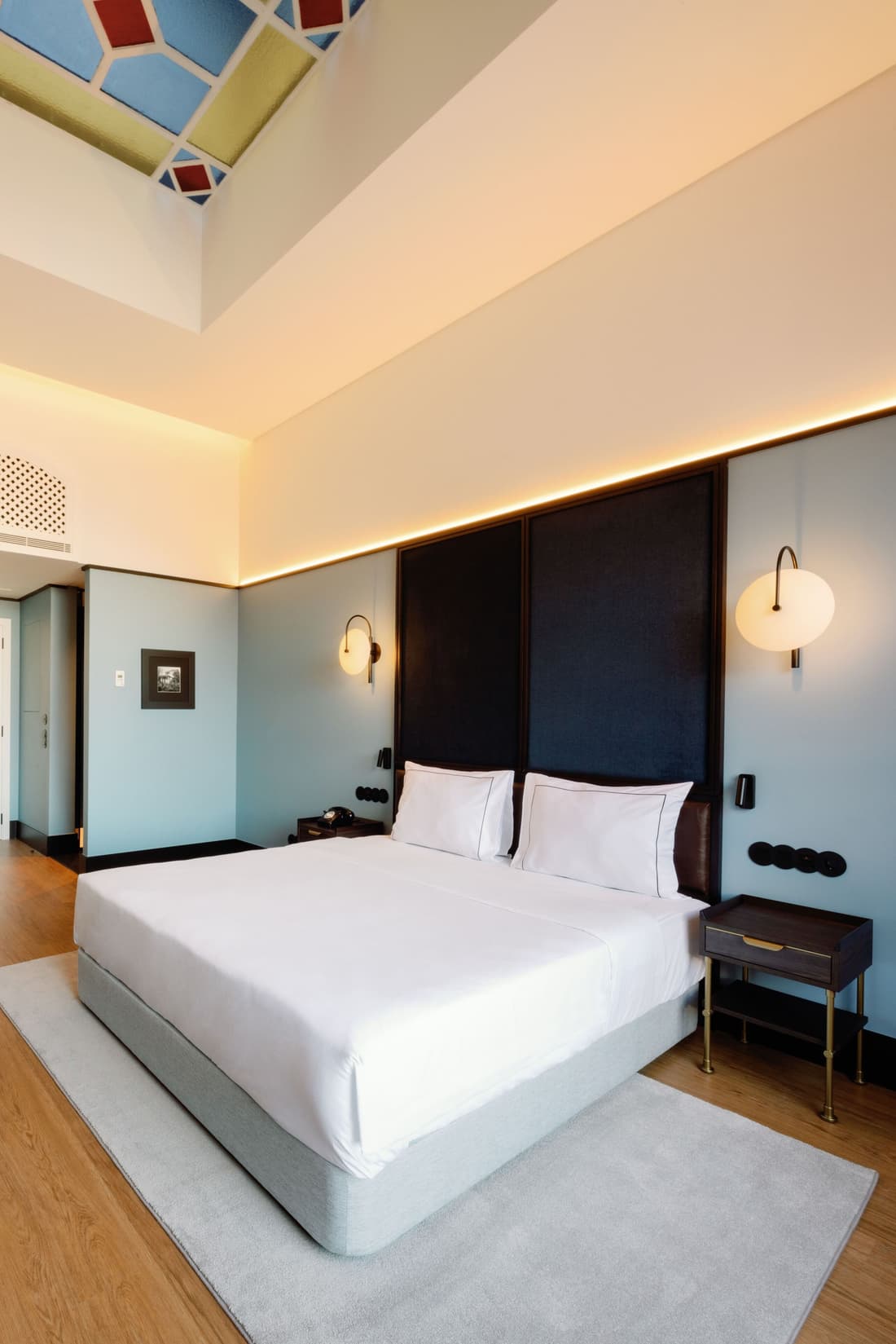 The Editory Riverside Hotel, an Historic Hotel