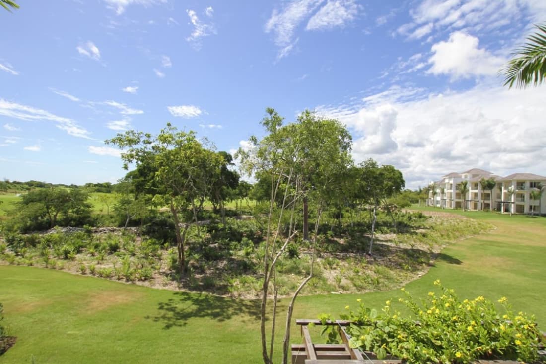 Fully Equipped Apartment Overlooking Golf Course at Luxury Beach Resort