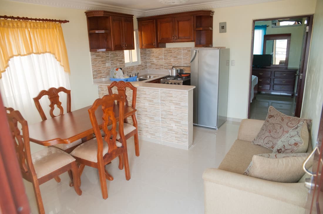 Cozy Apartment Near Airport Wi-fi & Parking