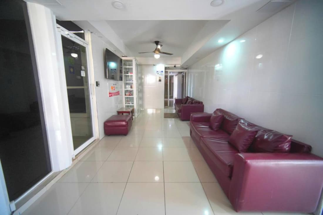 Cozy Apartment Near Airport Wi-fi & Parking