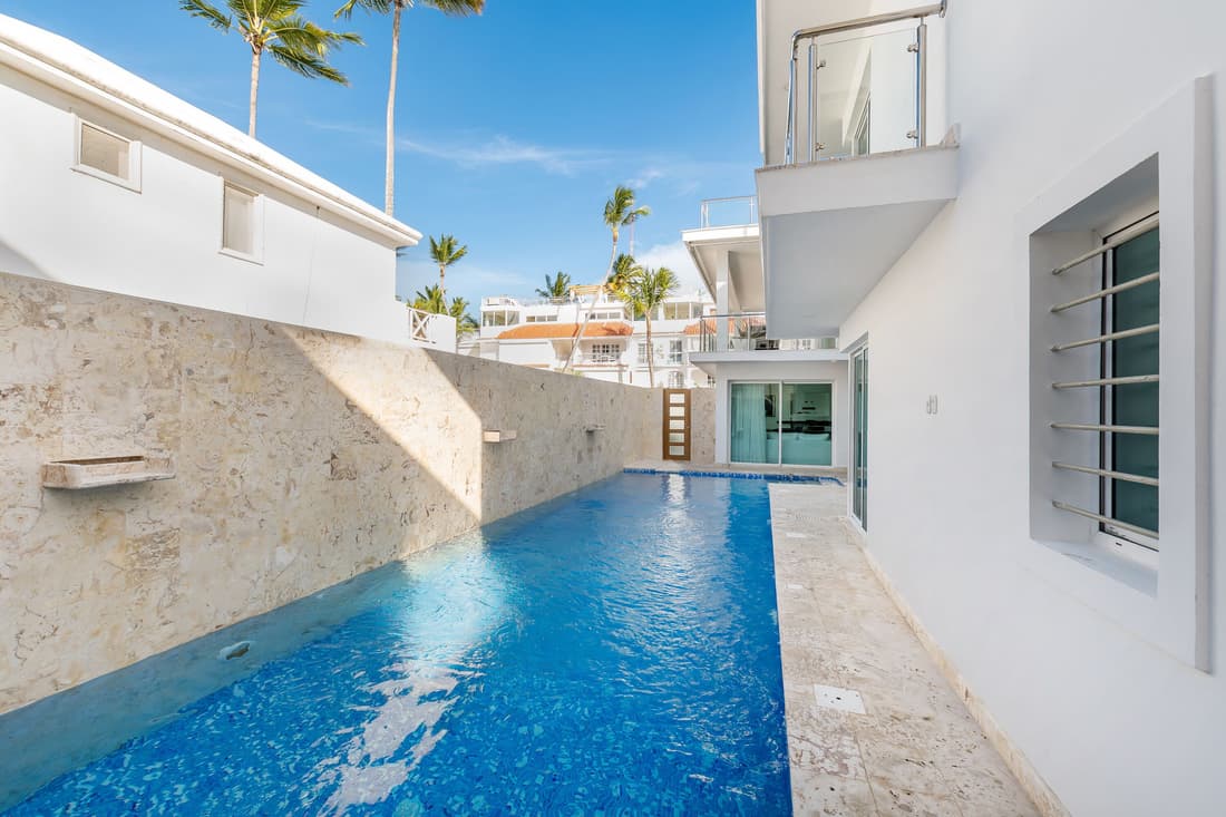 Luxury beachfront villa in Los Corales