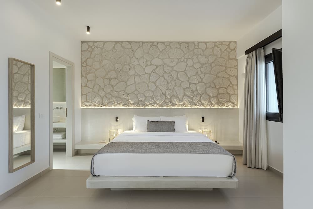 Onyx Hotel & Suites