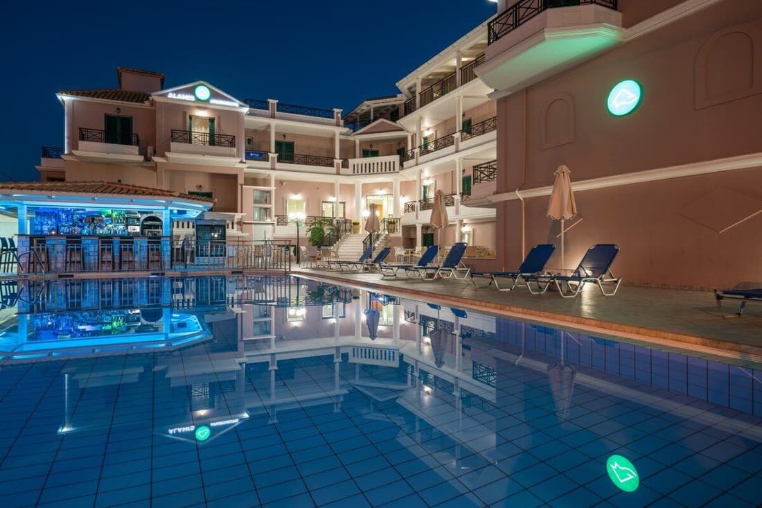 Alamis Hotel & Apartments
