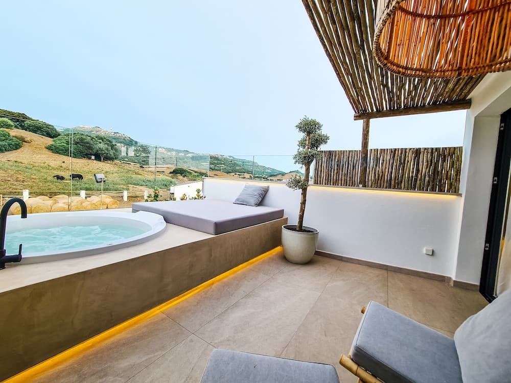 S Estancia Suites