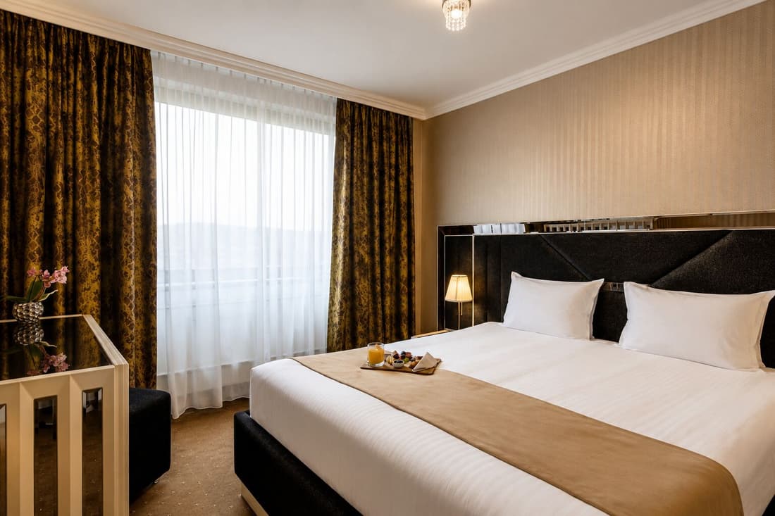 Astoria Grand Hotel