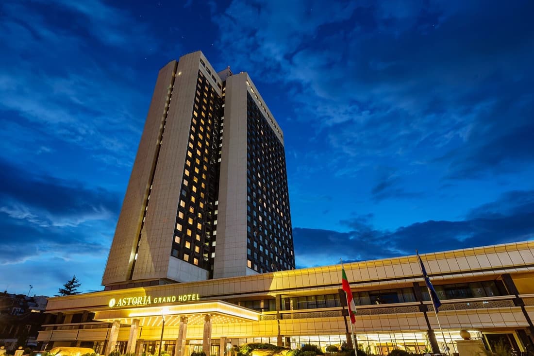 Astoria Grand Hotel